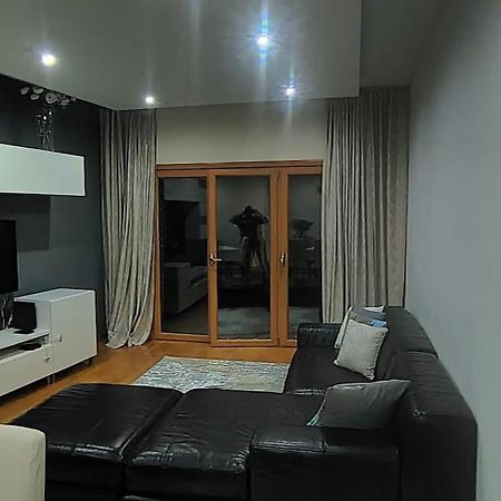 Adalberto Nascimento Luxury Aparta-Hostel At Colinas Do Cruzeiro Odivelas  Bagian luar foto