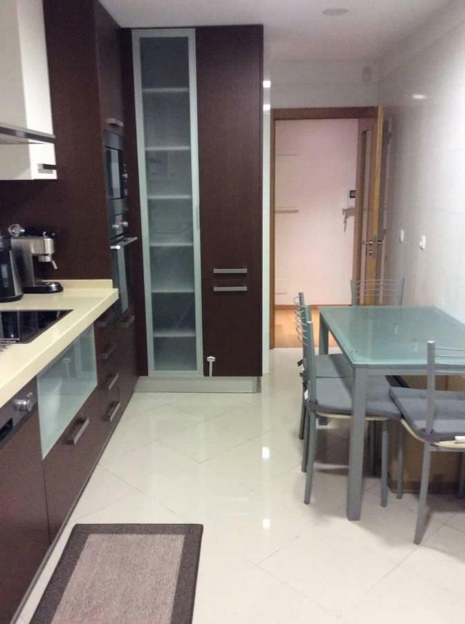 Adalberto Nascimento Luxury Aparta-Hostel At Colinas Do Cruzeiro Odivelas  Bagian luar foto
