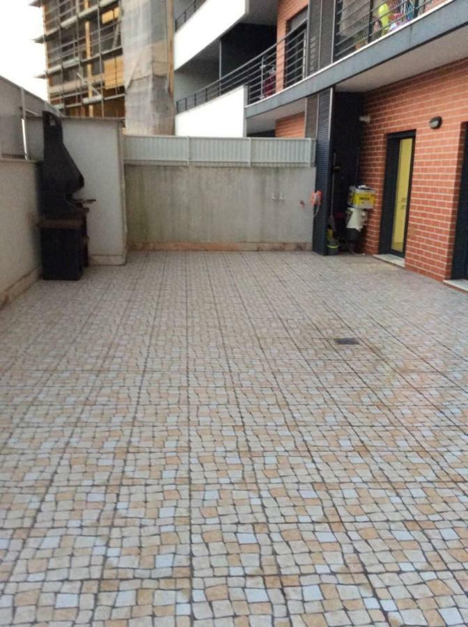 Adalberto Nascimento Luxury Aparta-Hostel At Colinas Do Cruzeiro Odivelas  Bagian luar foto